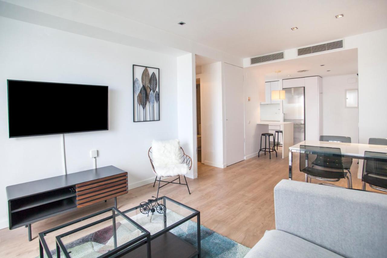 Tendency Apartments 12 Penthouse บาร์เซโลนา ภายนอก รูปภาพ