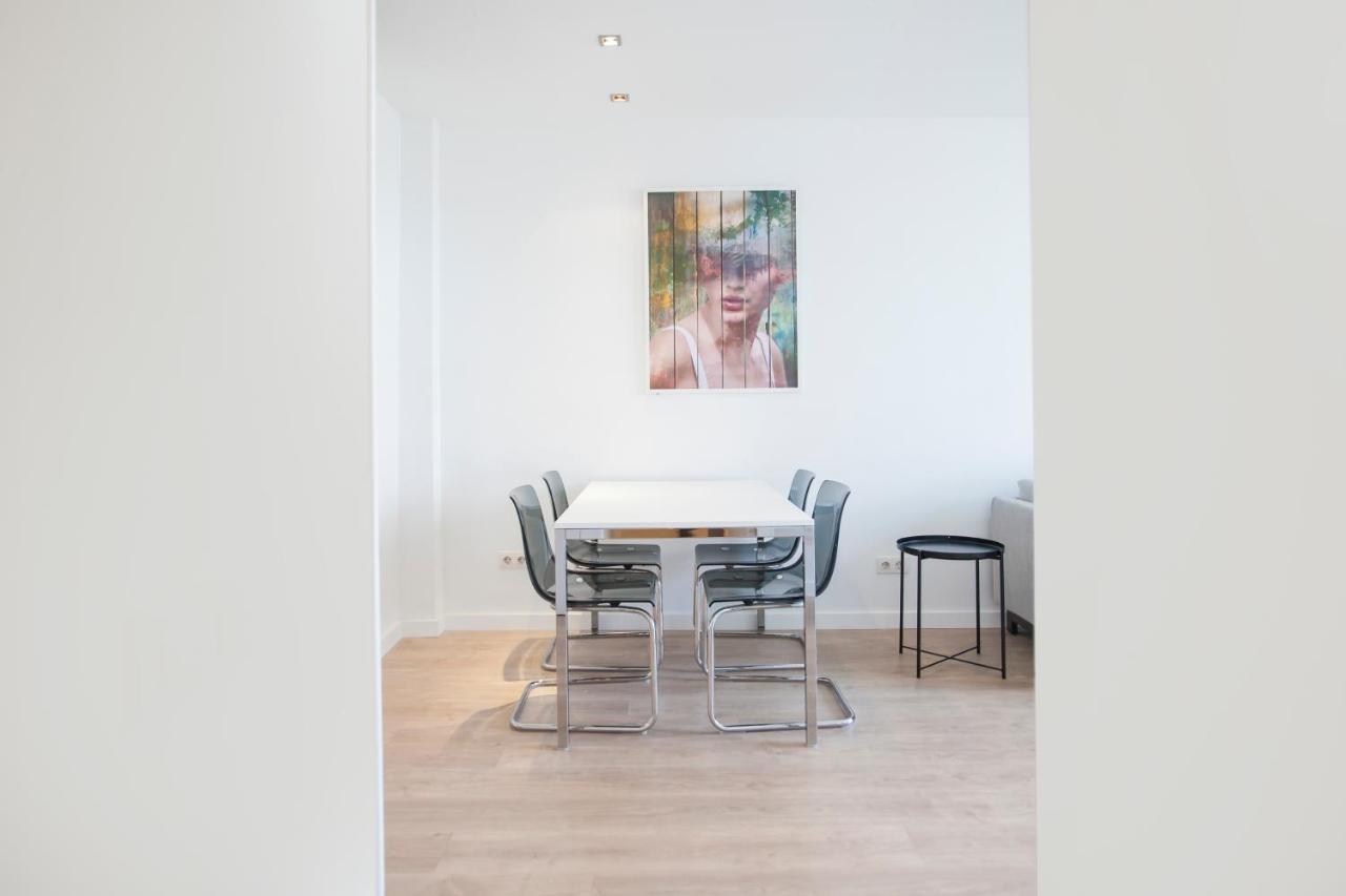 Tendency Apartments 12 Penthouse บาร์เซโลนา ภายนอก รูปภาพ