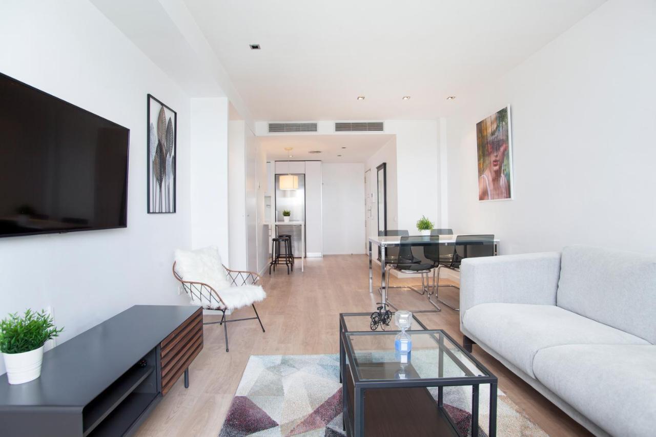 Tendency Apartments 12 Penthouse บาร์เซโลนา ภายนอก รูปภาพ