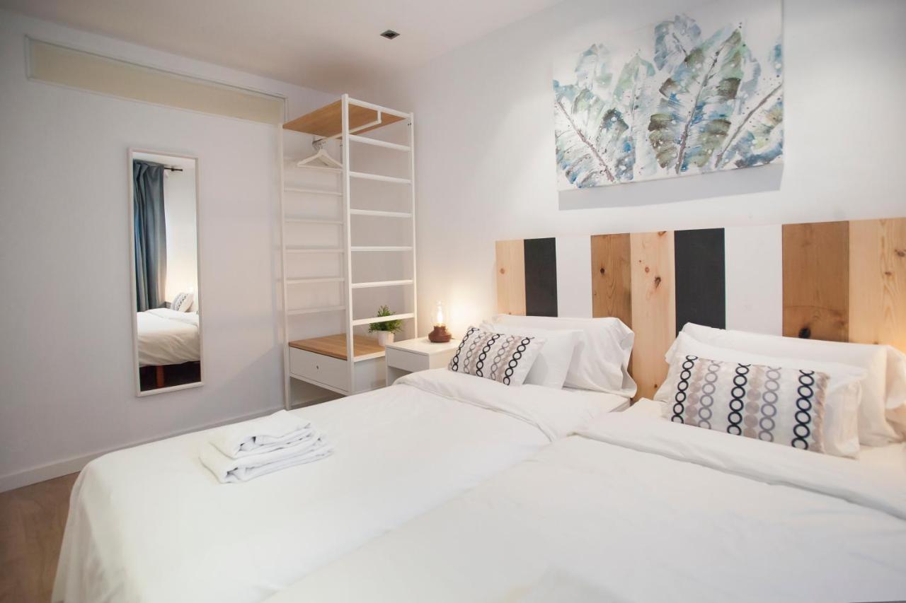 Tendency Apartments 12 Penthouse บาร์เซโลนา ภายนอก รูปภาพ